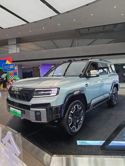 深圳222比亚迪方程豹硬派越野的爆款，英菲尼迪35周年与你共成长