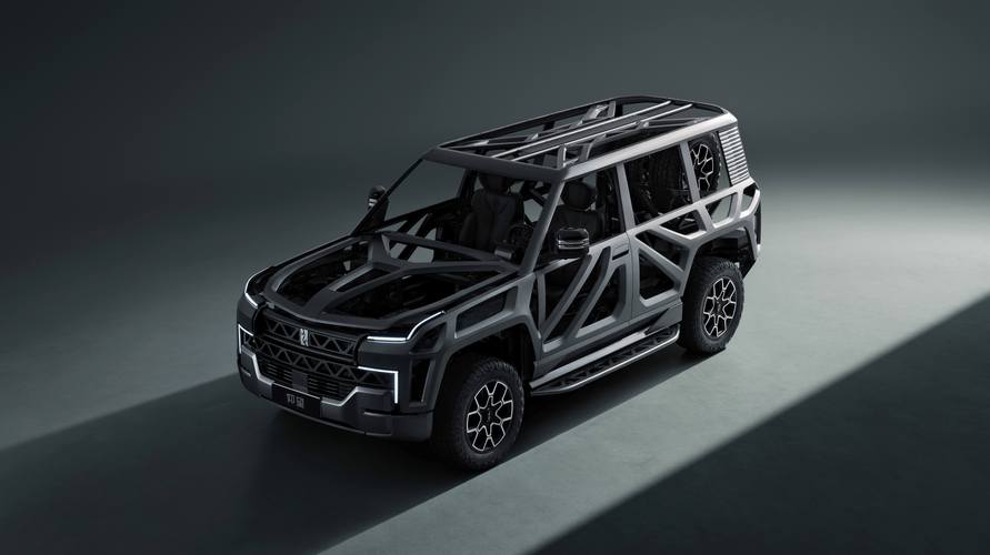 深圳222仰望U8硬派越野的科技魅力，国能汽车对传统燃油车市场的冲击